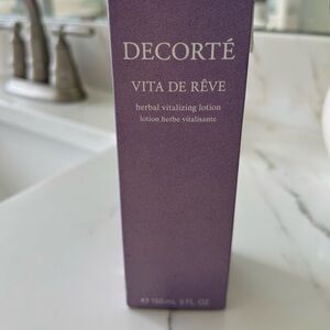 Decorté Vita de Rêve Herbal Vitalizing Lotion - Purple